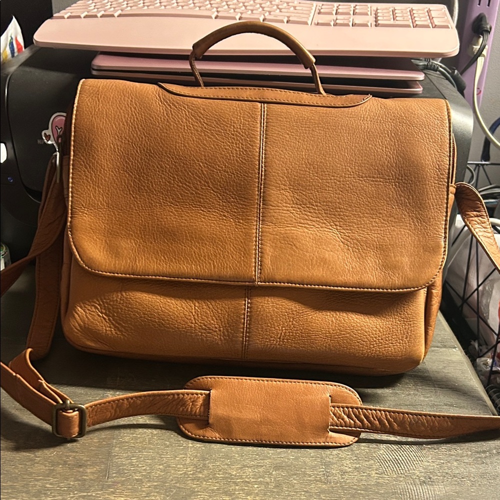 David King & Co 163 Letter Size Porthole Briefcase in Tan Genuine Leather‎